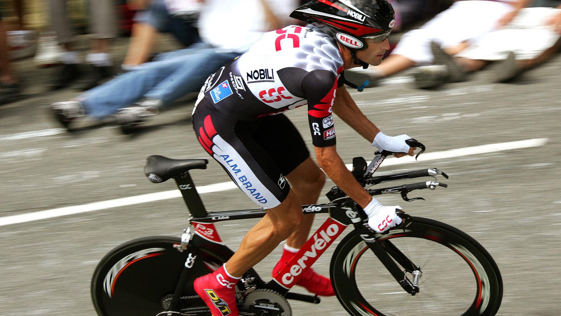 “高能来袭！运动舞蹈让金牛区城北体育馆成为激情澎湃的竞技舞台”